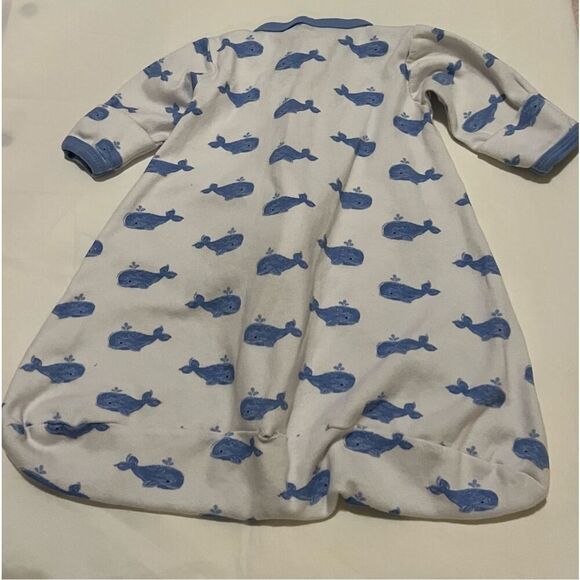 Hudson Baby sleep sack with blue whales - Picture 2 of 3